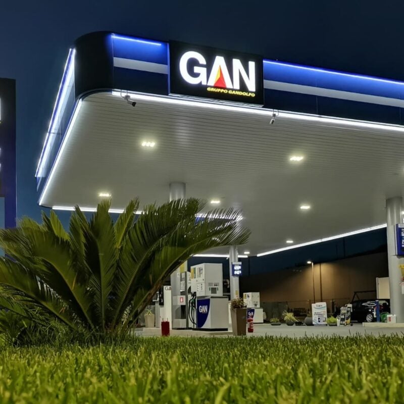 Trova la stazione di servizio più vicina a te